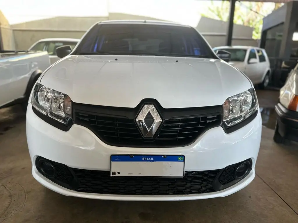 RENAULT Sandero - Foto