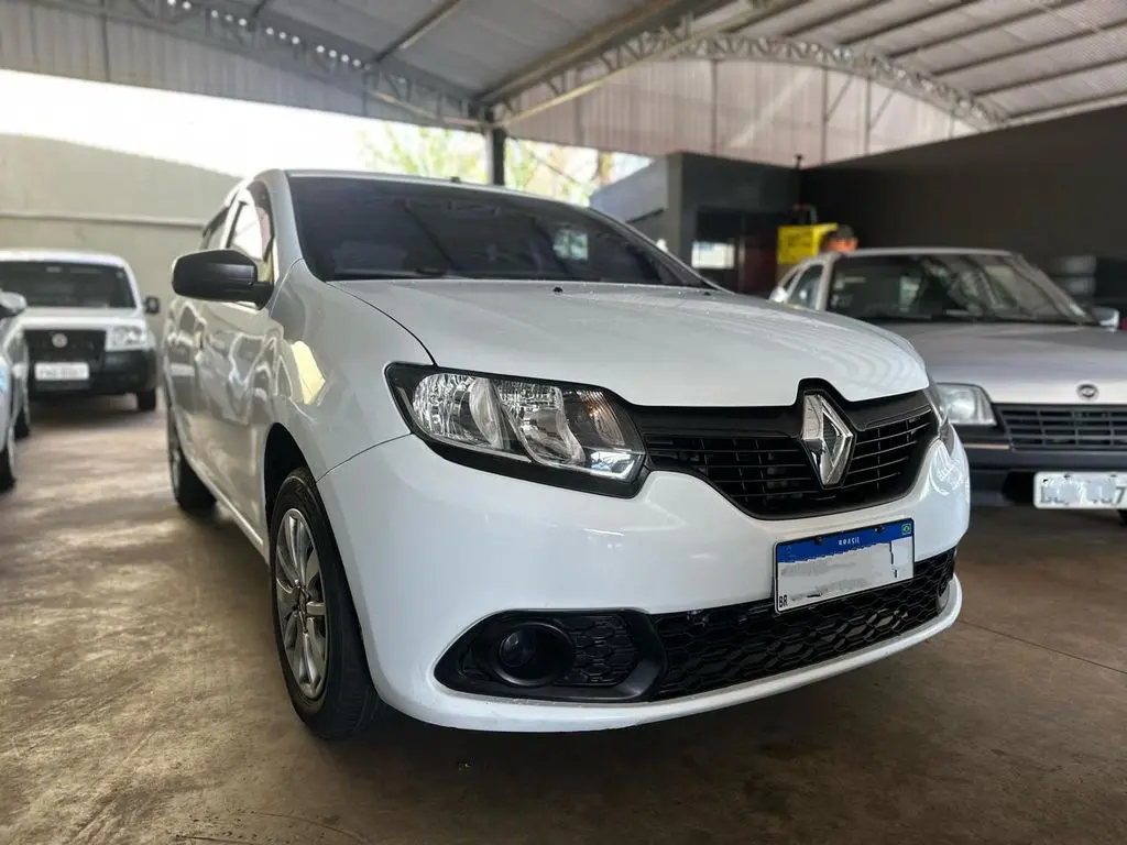 RENAULT Sandero - Foto