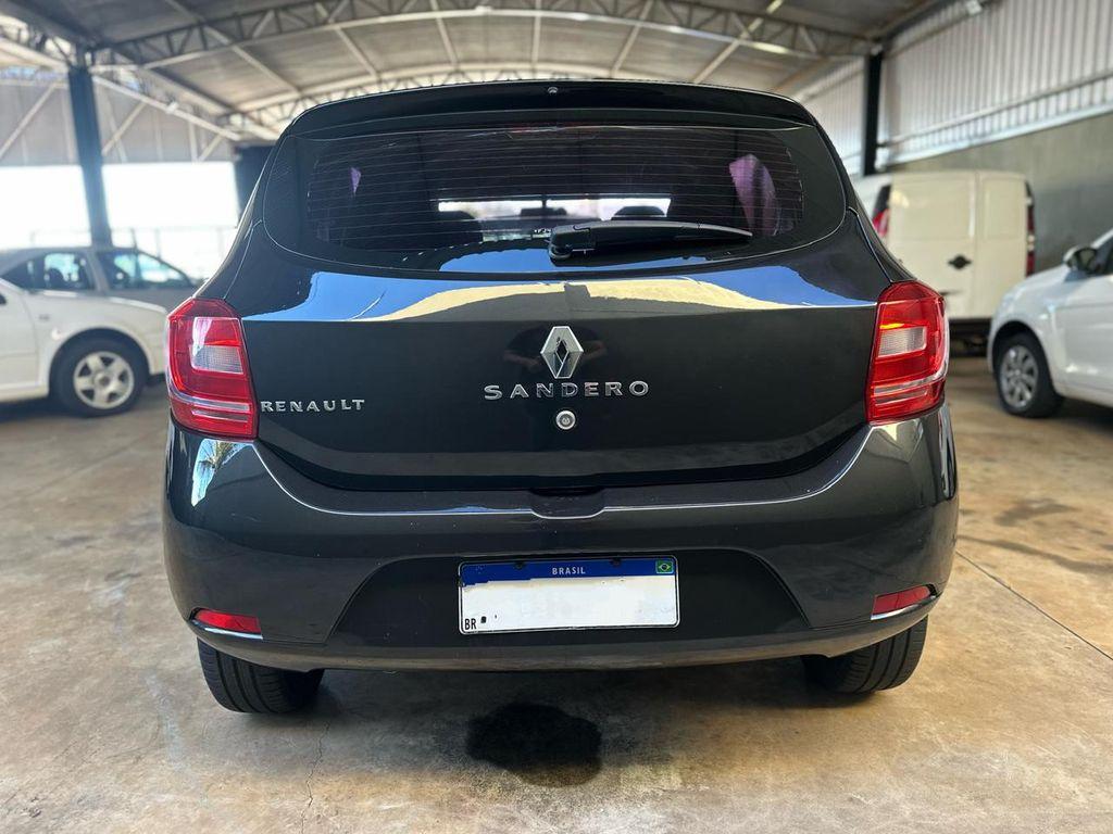 RENAULT Sandero - Foto