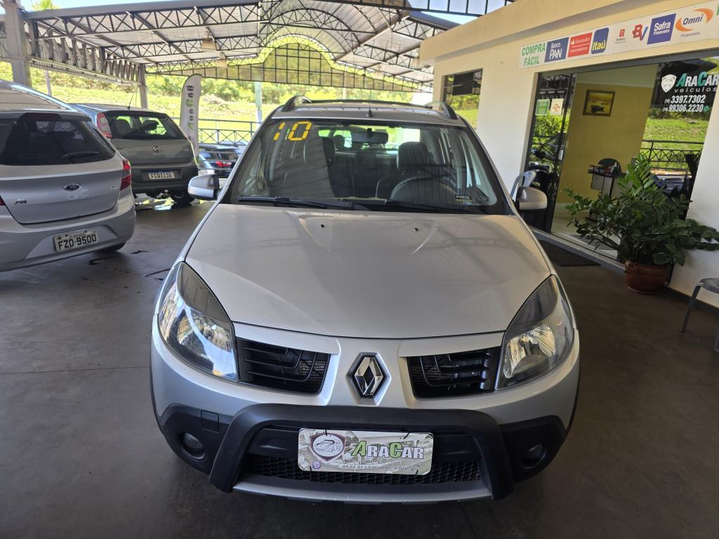 RENAULT Sandero - Foto