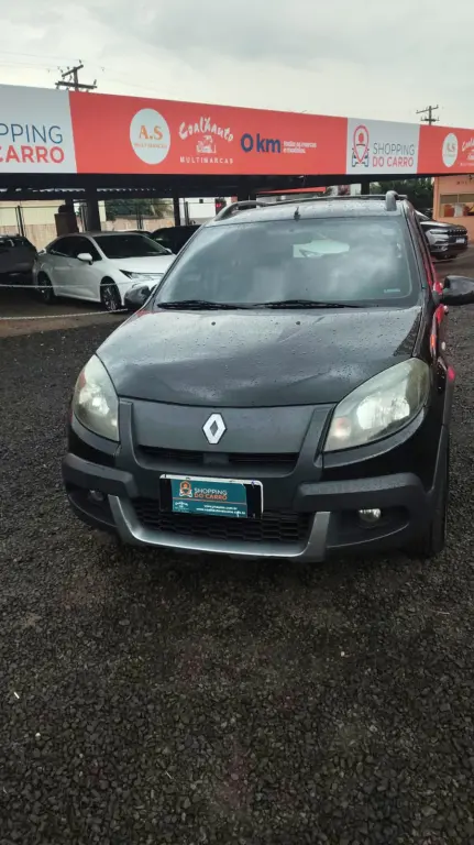 RENAULT Sandero - Foto
