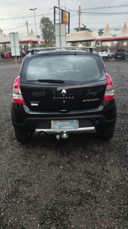 RENAULT Sandero - Foto