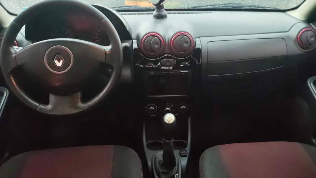 RENAULT Sandero - Foto