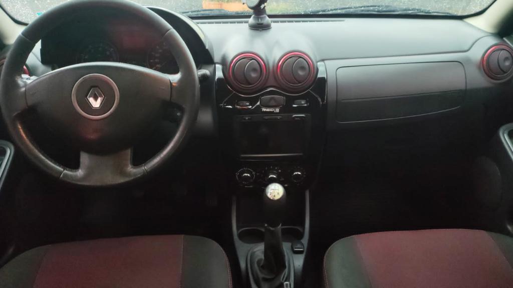 RENAULT Sandero - Foto