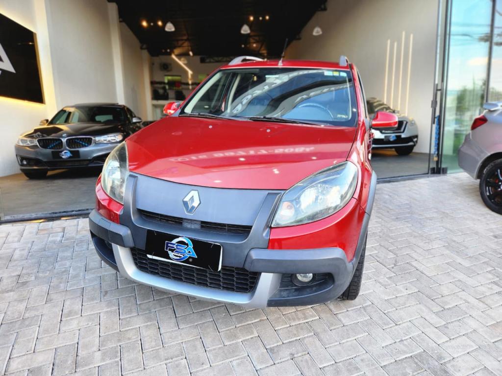 RENAULT Sandero - Foto