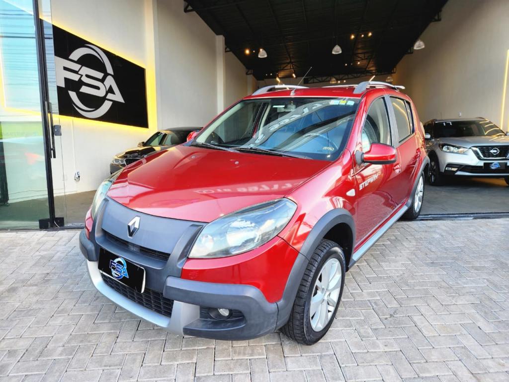 RENAULT Sandero - Foto