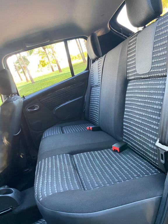 RENAULT Sandero - Foto