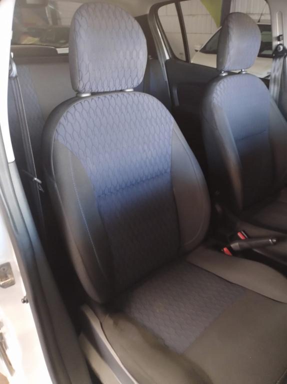 RENAULT Sandero - Foto