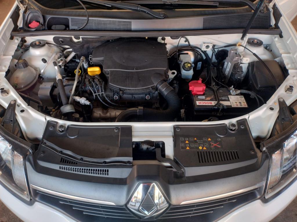 RENAULT Sandero - Foto
