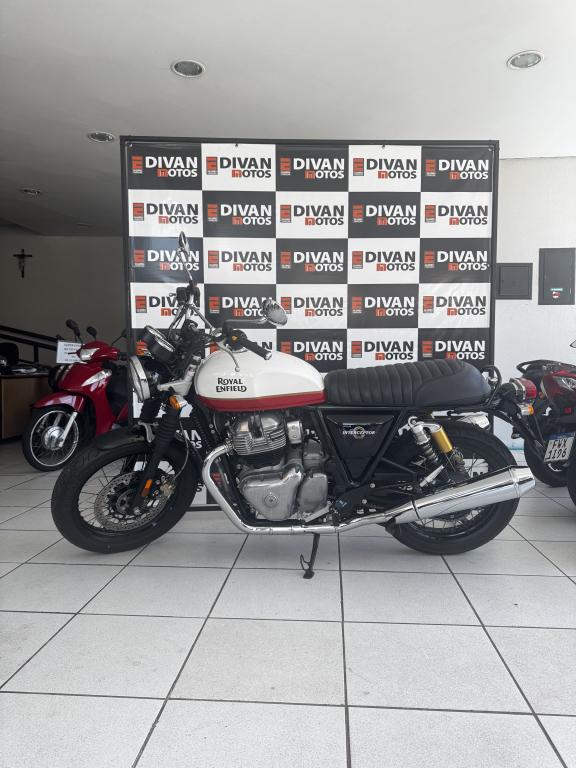 ROYAL ENFIELD Interceptor 650 - Foto