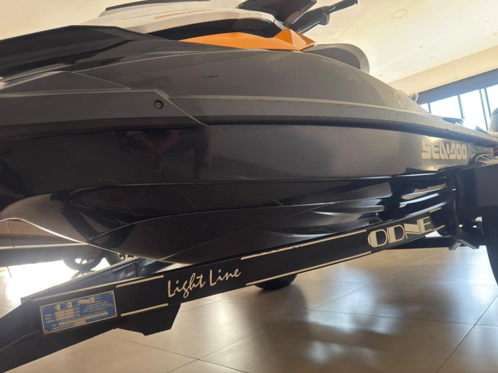 SEA DOO GTR 215 - Foto