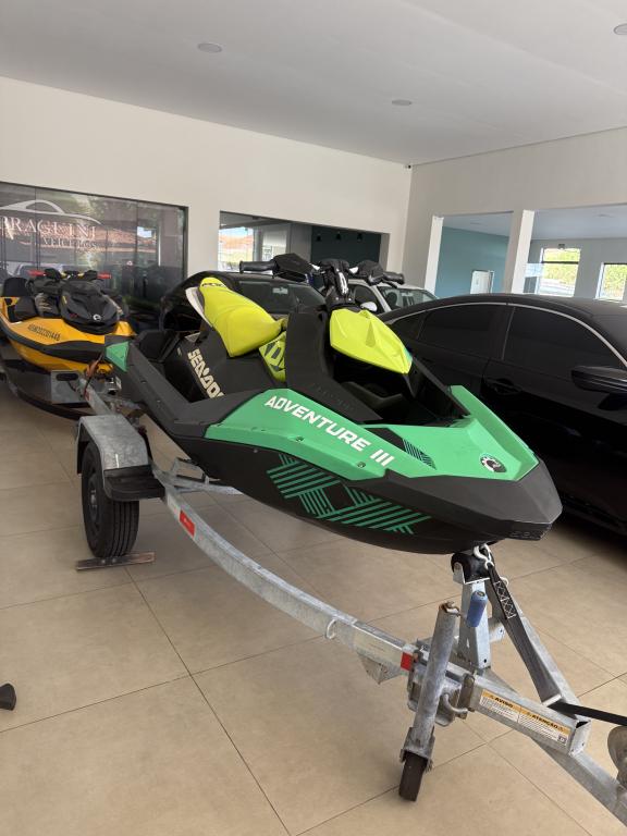 SEA DOO Spark Trixx 900 - Foto
