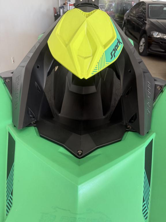 SEA DOO Spark Trixx 900 - Foto