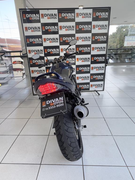 SUZUKI Bandit 1200 - Foto