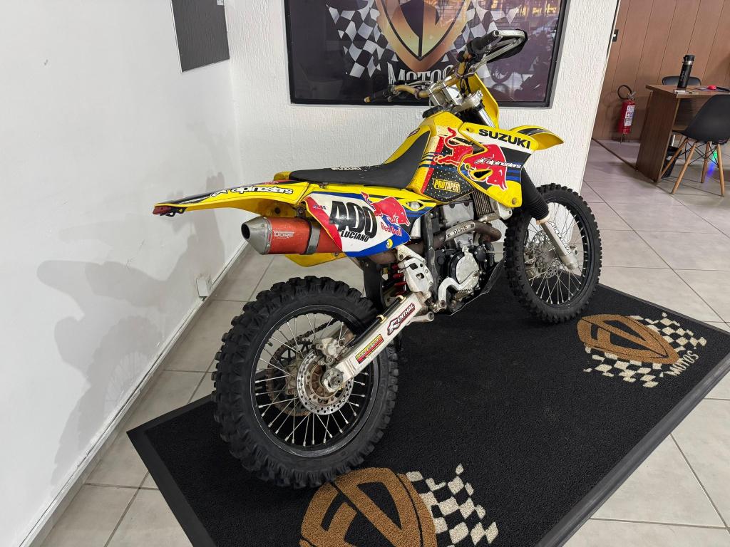 SUZUKI DR-Z 400 - Foto