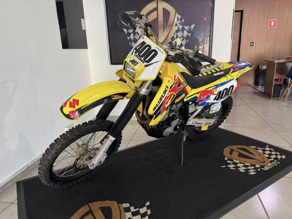 SUZUKI DR-Z 400 - Foto