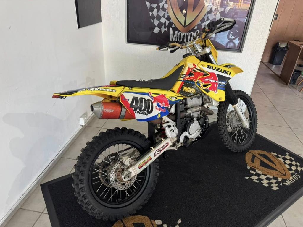 SUZUKI DR-Z 400 - Foto