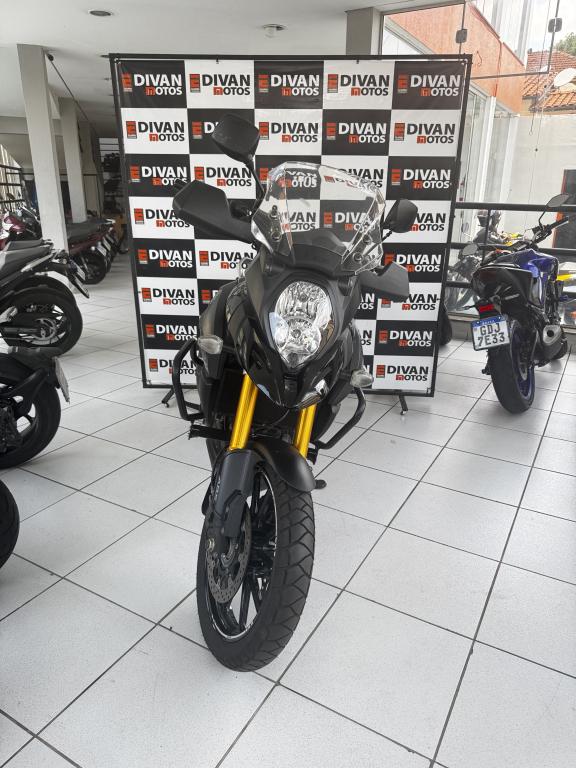SUZUKI V-Strom DL 1000 - Foto