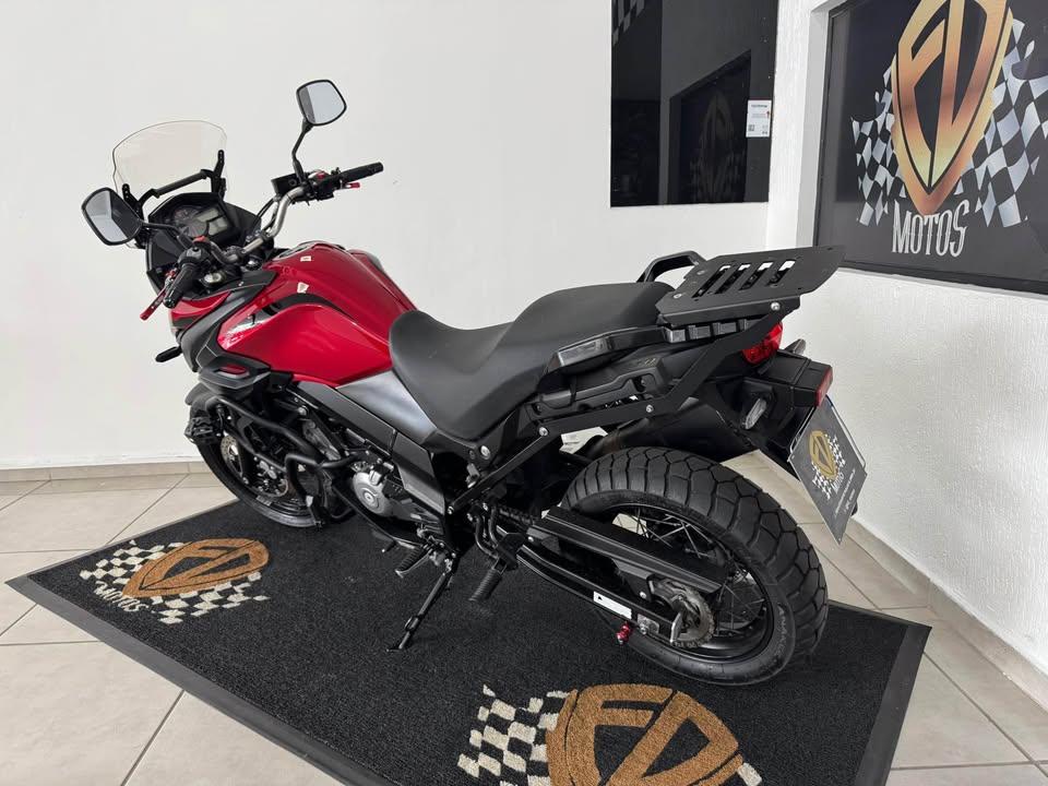 SUZUKI V-Strom DL 650 - Foto