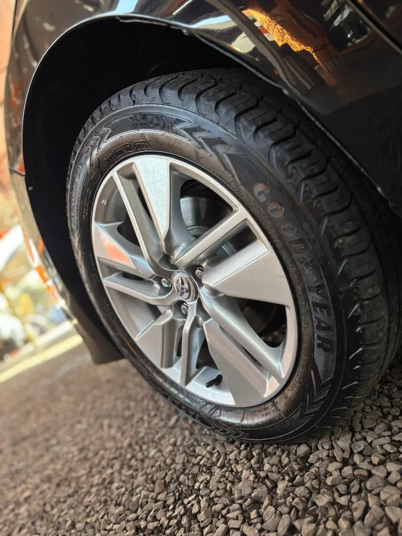 TOYOTA Corolla - Foto