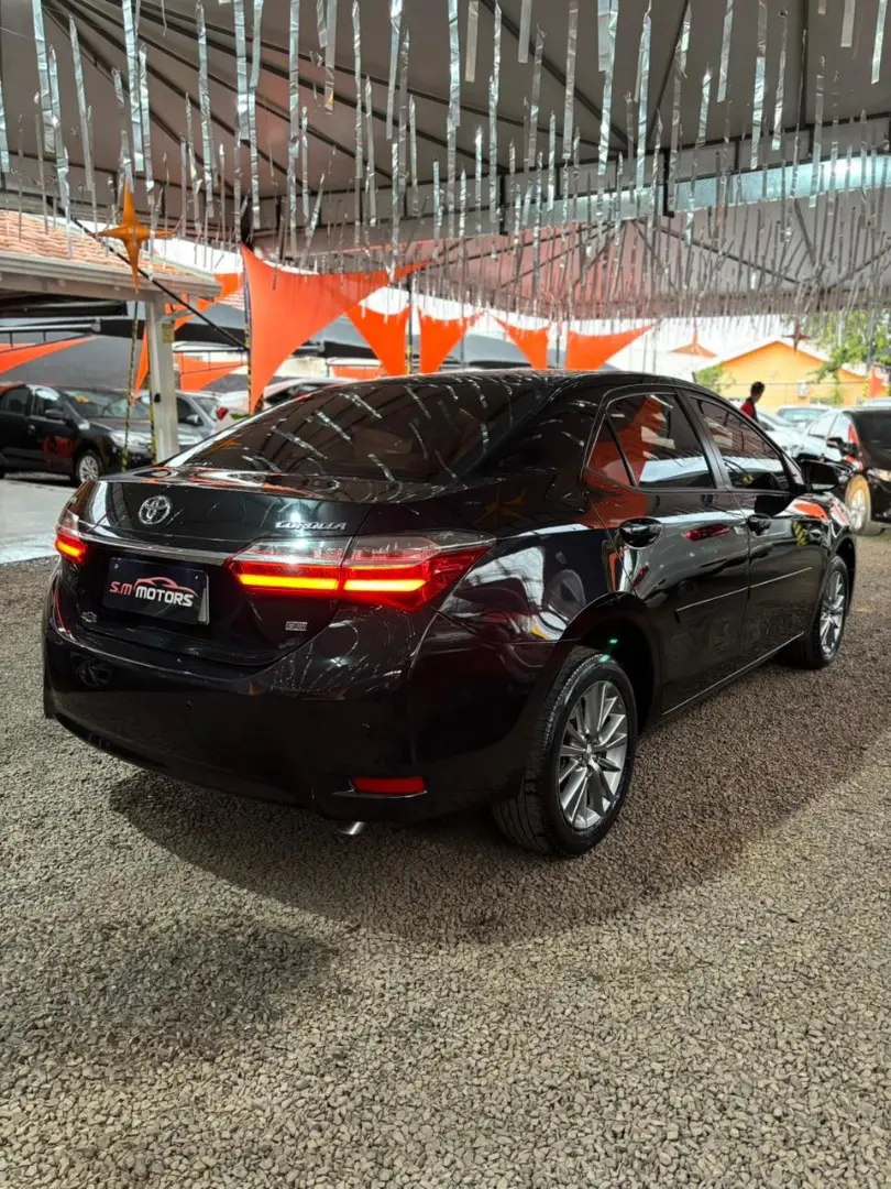 TOYOTA Corolla - Foto