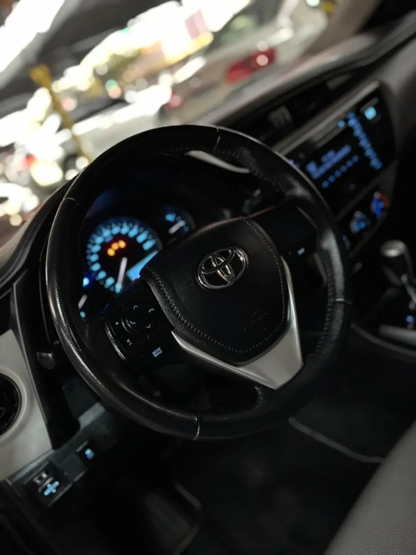 TOYOTA Corolla - Foto