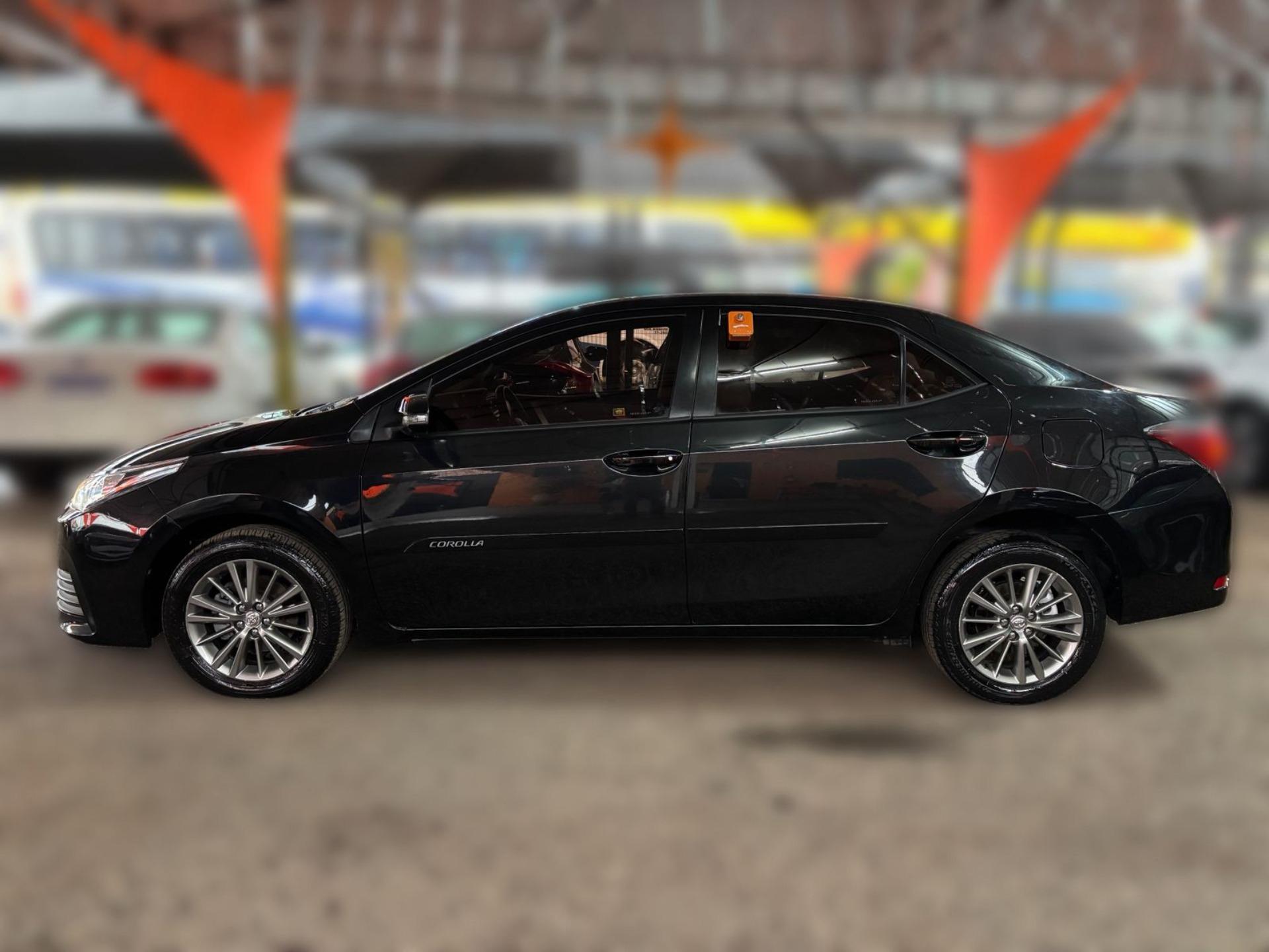 TOYOTA Corolla - Foto