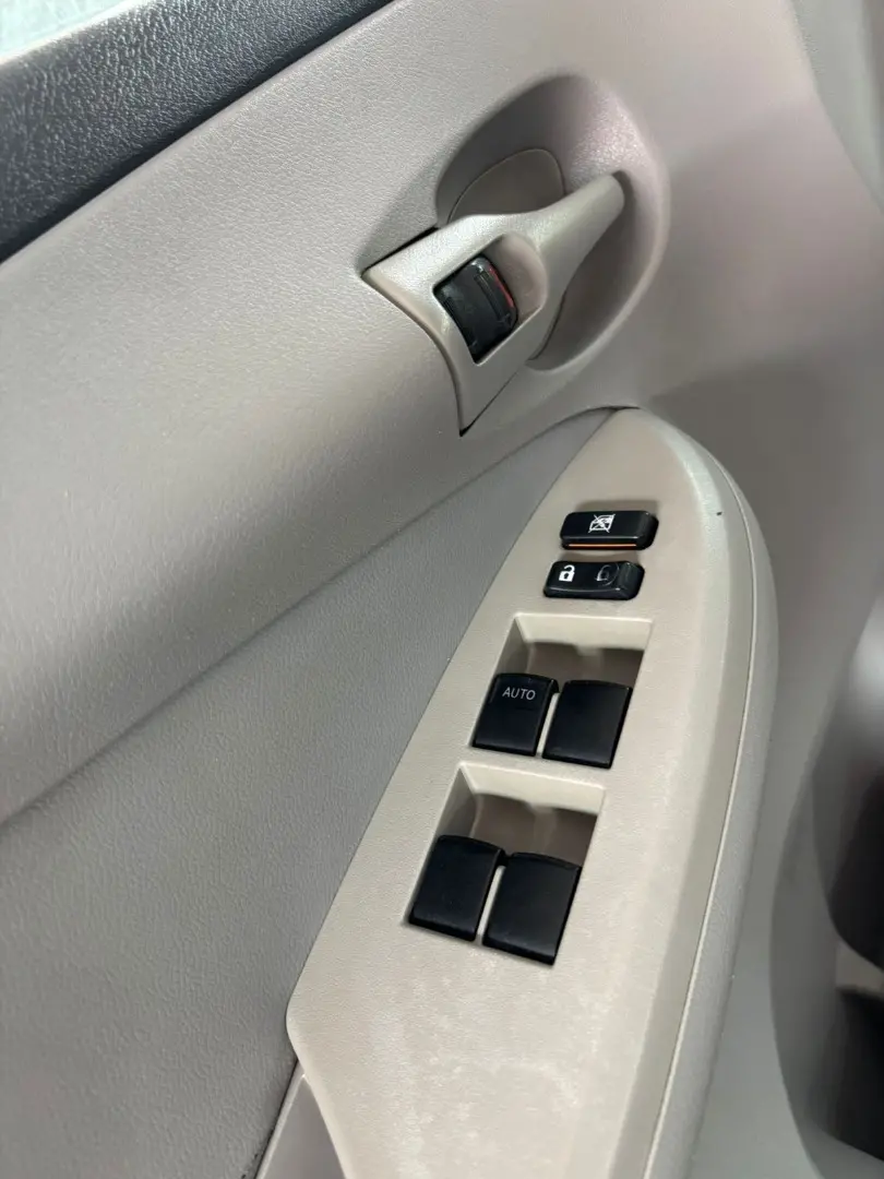 TOYOTA Corolla - Foto