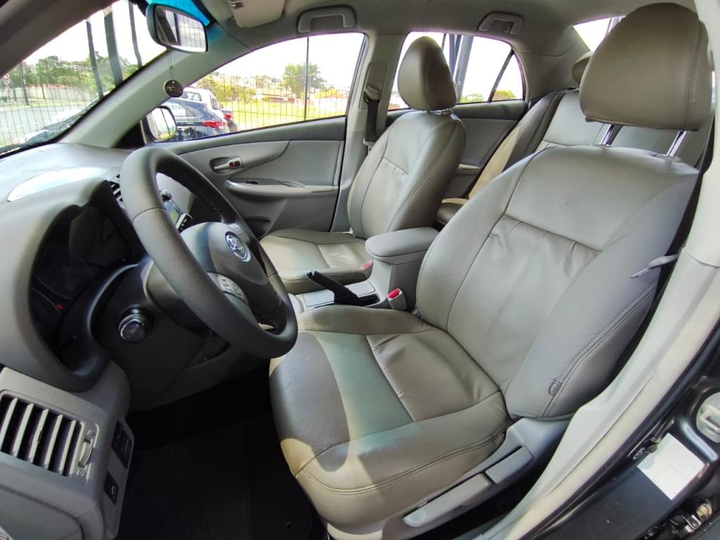 TOYOTA Corolla - Foto