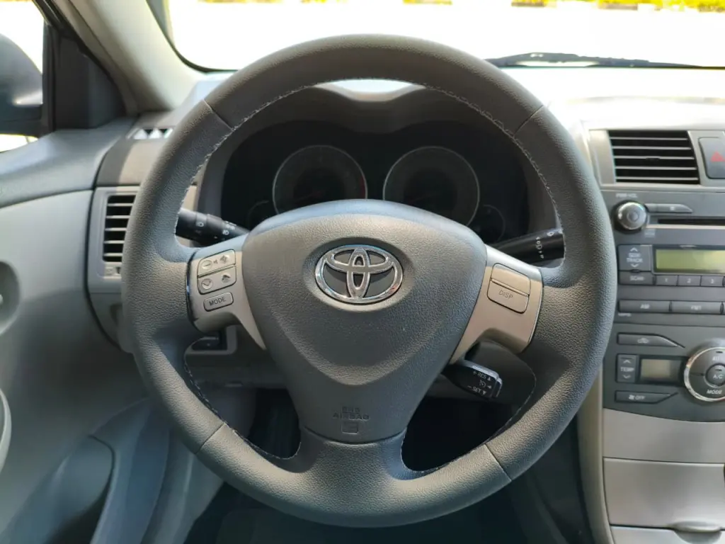 TOYOTA Corolla - Foto