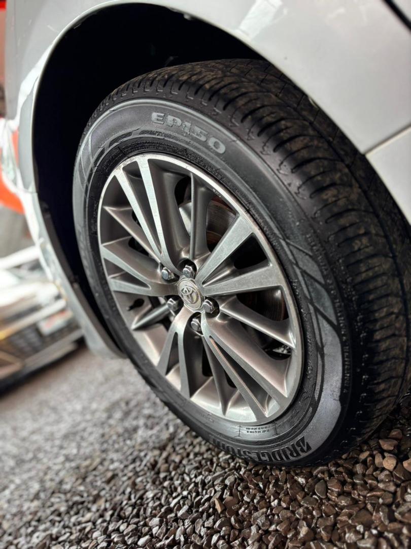 TOYOTA Corolla - Foto