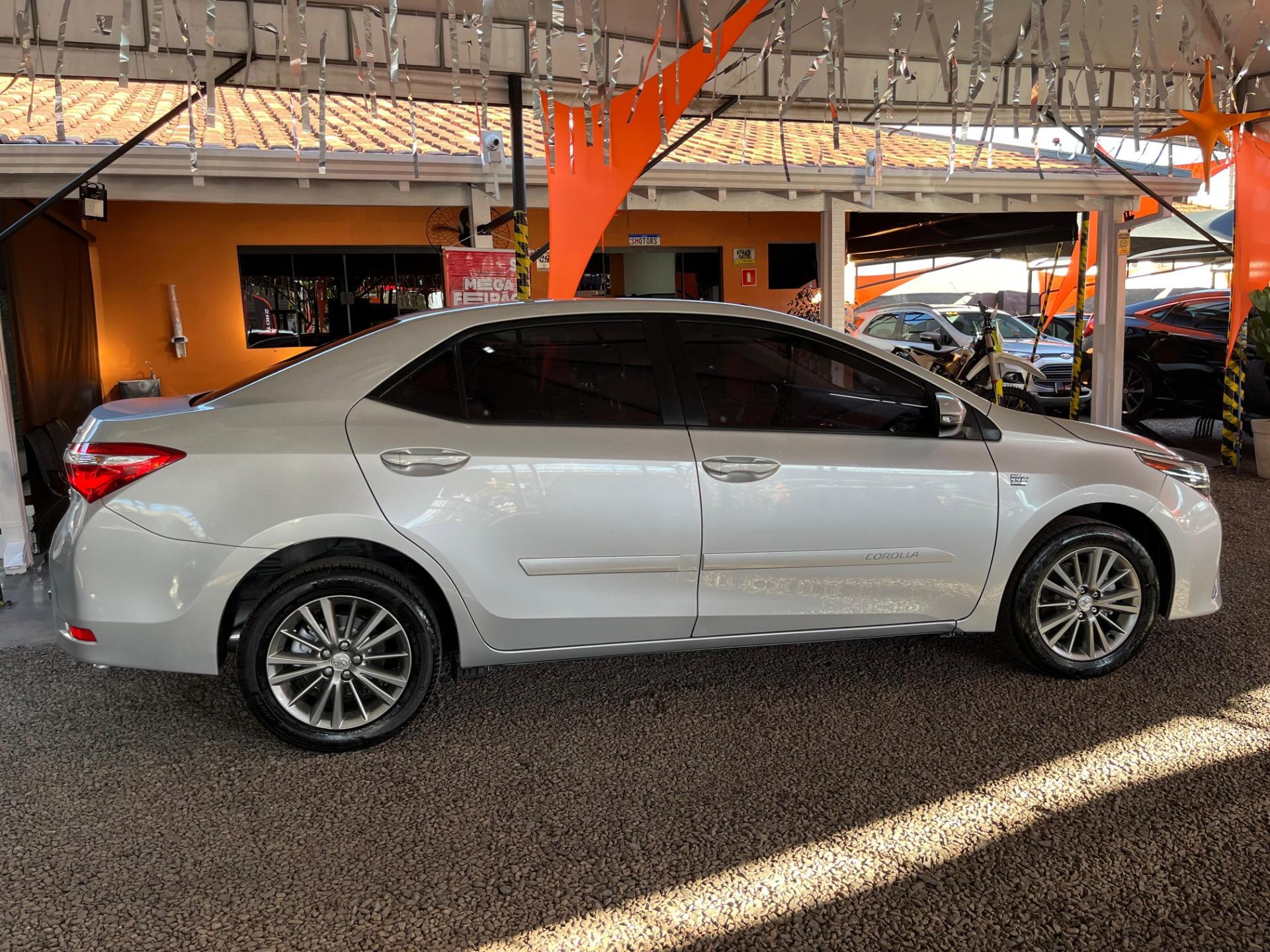 TOYOTA Corolla - Foto