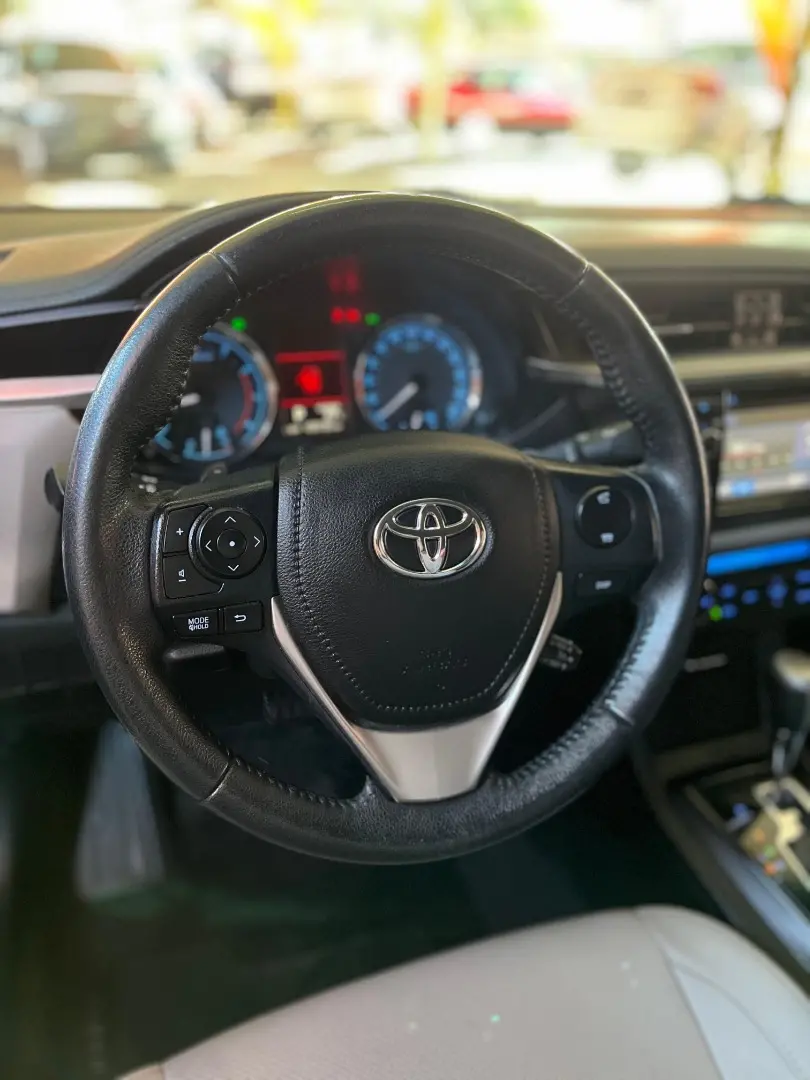 TOYOTA Corolla - Foto