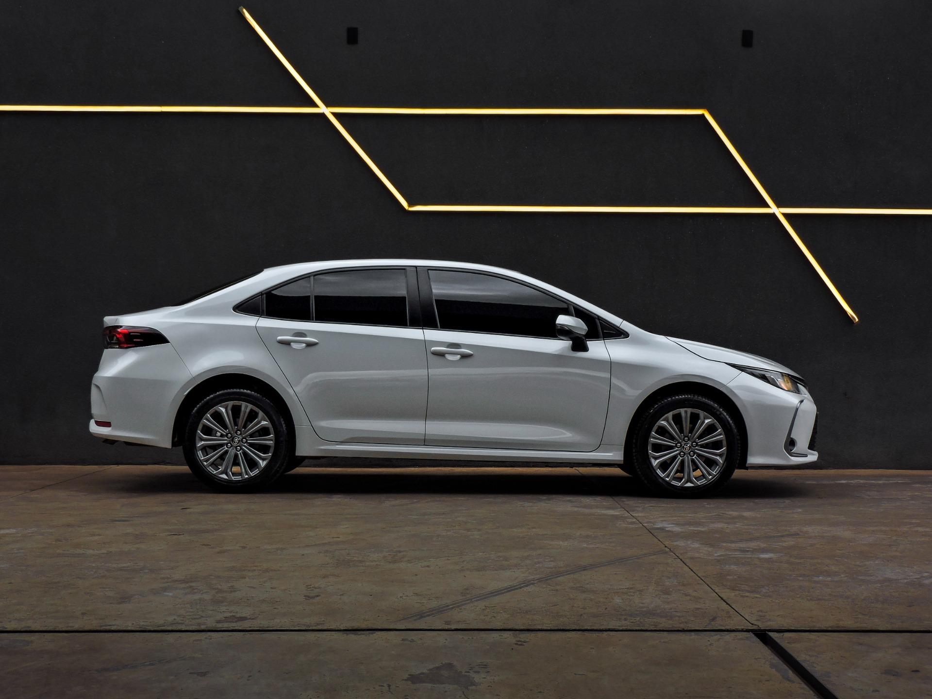 TOYOTA Corolla - Foto