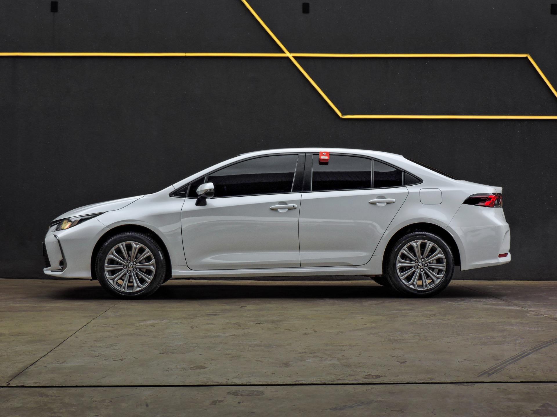 TOYOTA Corolla - Foto