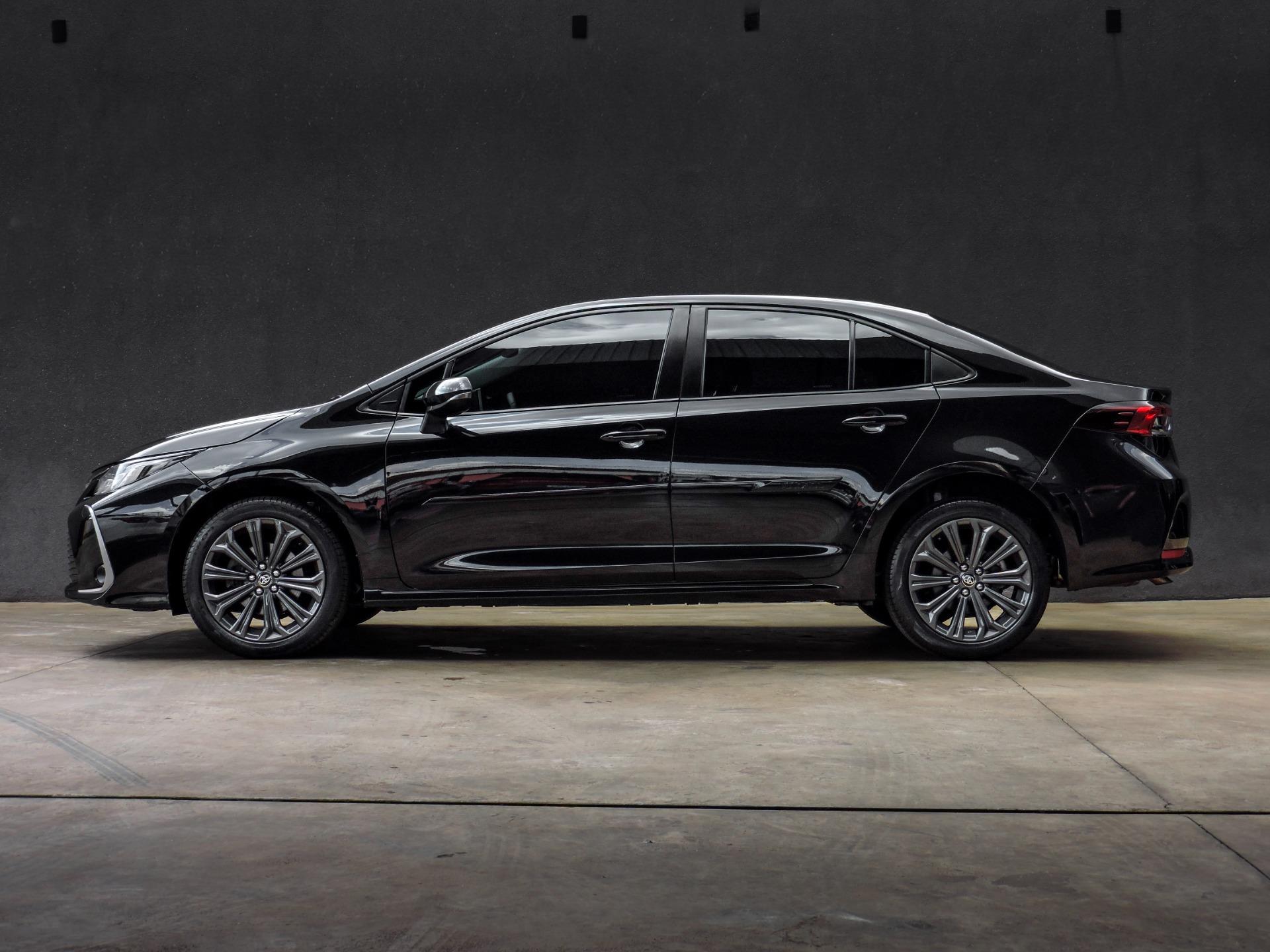 TOYOTA Corolla - Foto