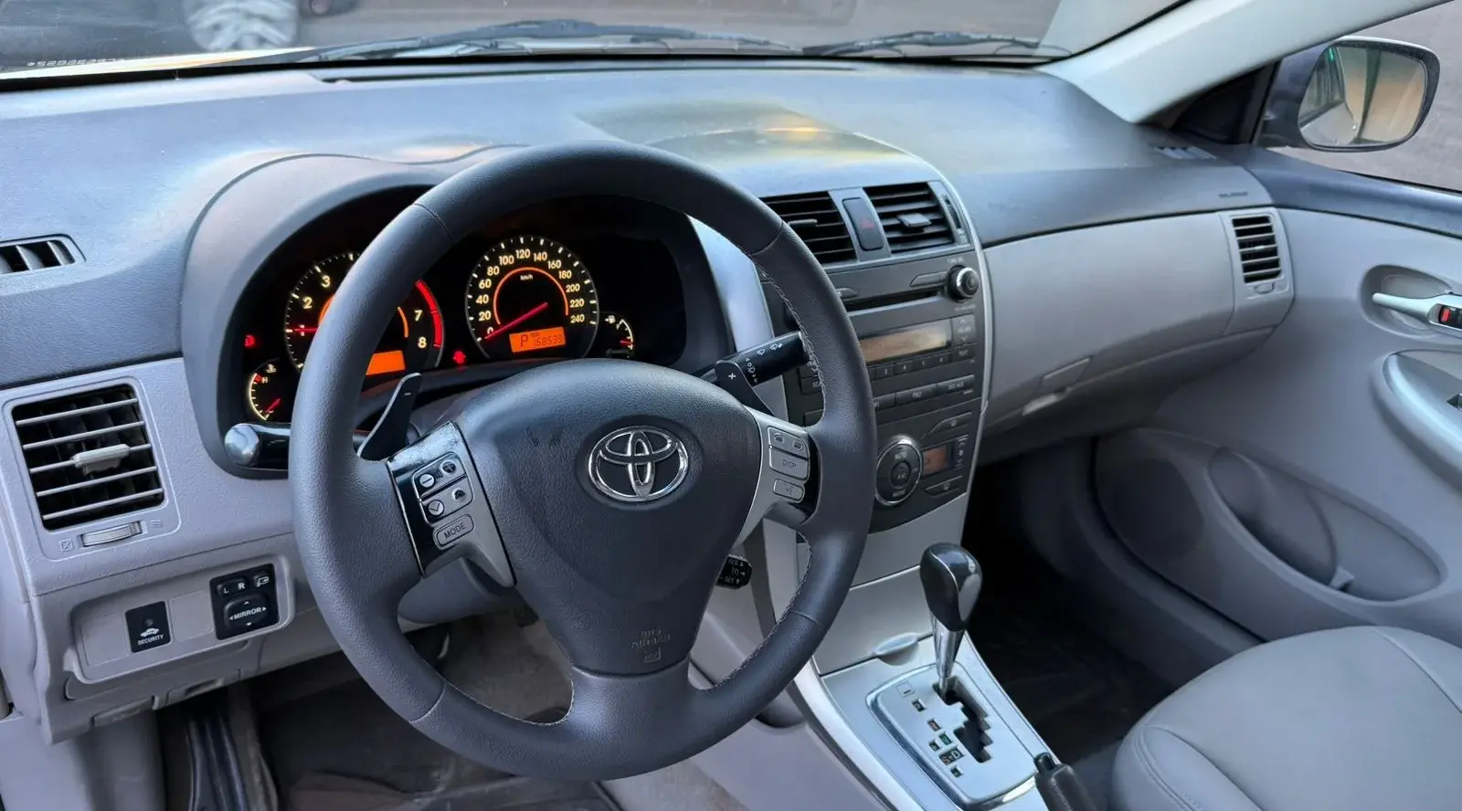 TOYOTA Corolla - Foto