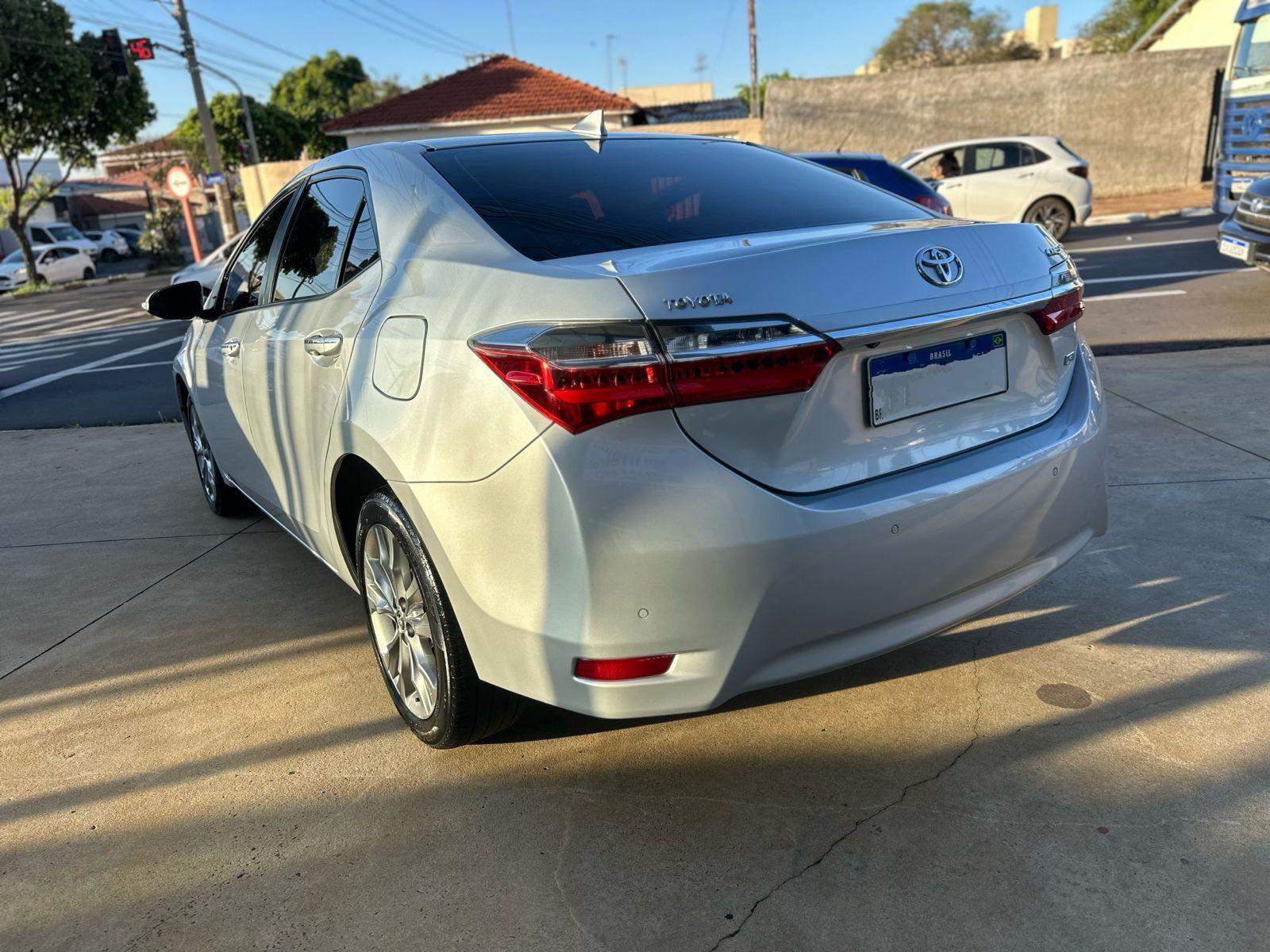 TOYOTA Corolla - Foto