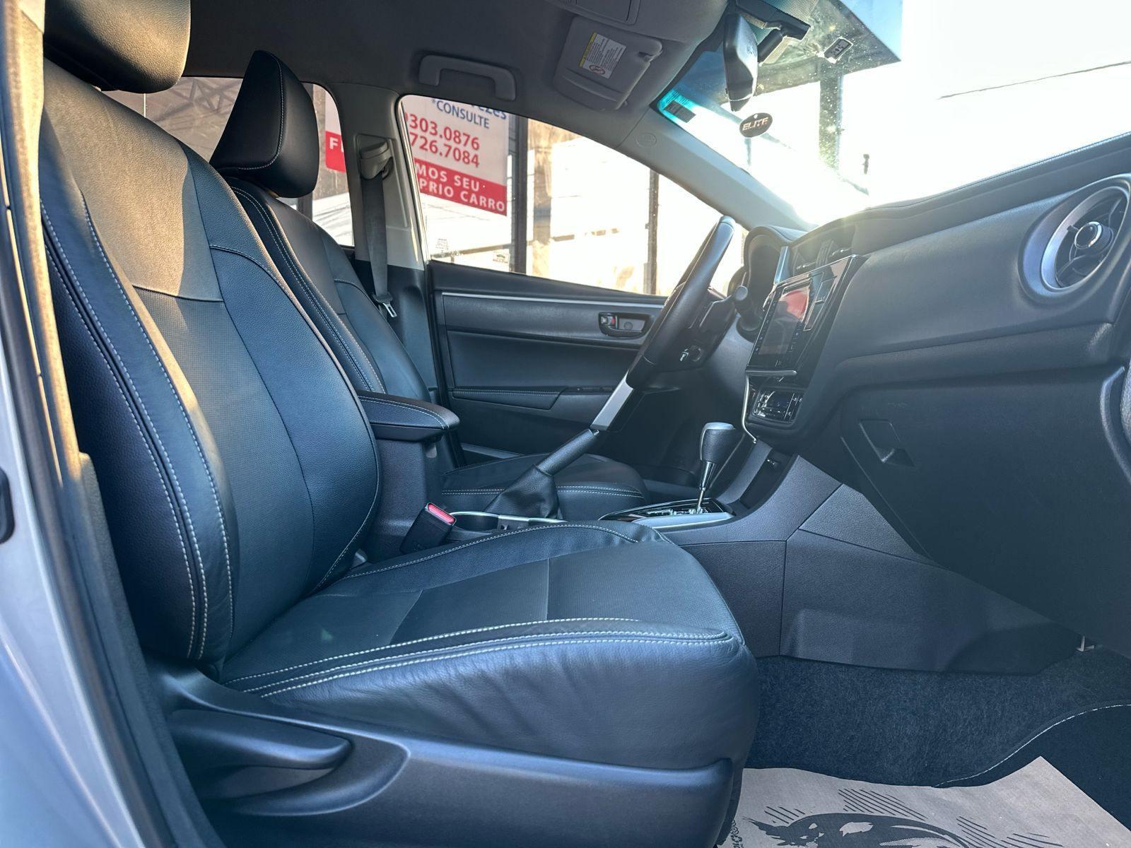 TOYOTA Corolla - Foto