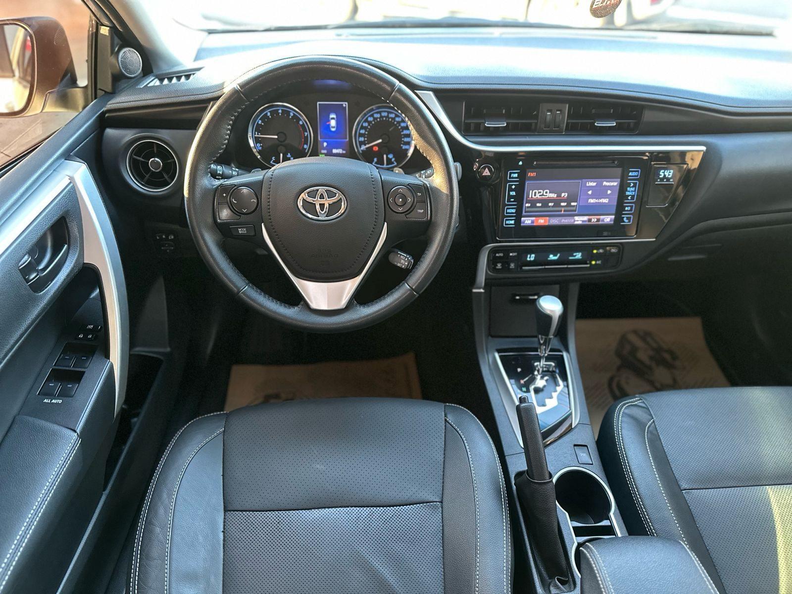 TOYOTA Corolla - Foto