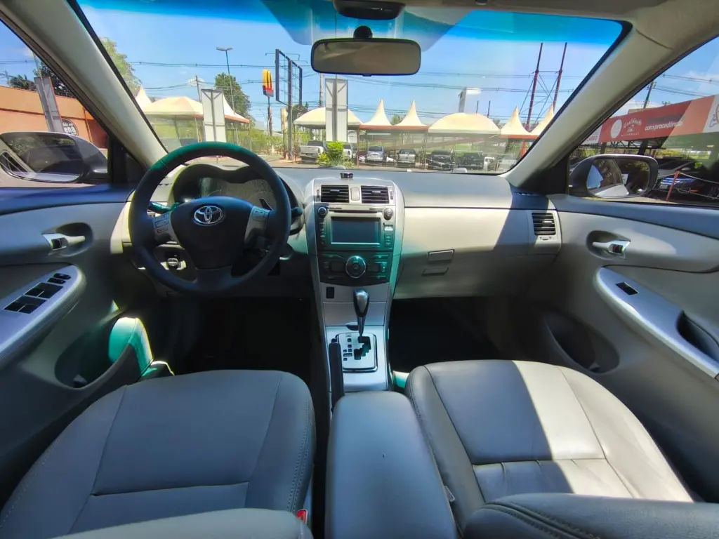 TOYOTA Corolla - Foto