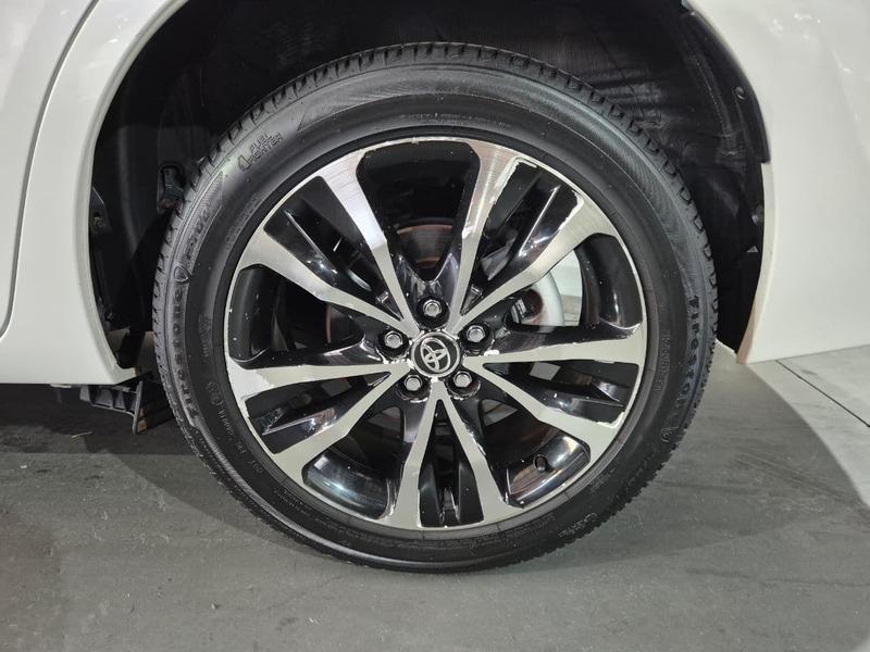 TOYOTA Corolla - Foto