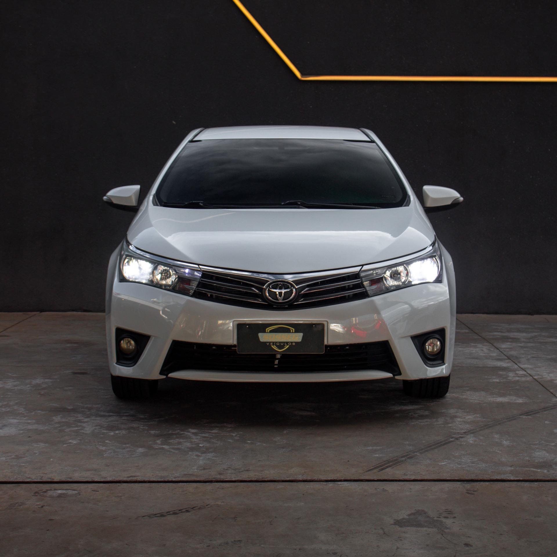 TOYOTA Corolla - Foto