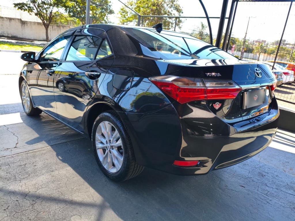 TOYOTA Corolla - Foto