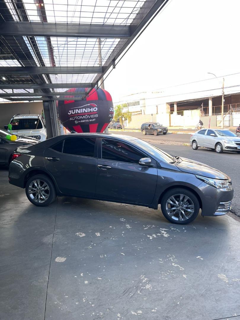 TOYOTA Corolla - Foto