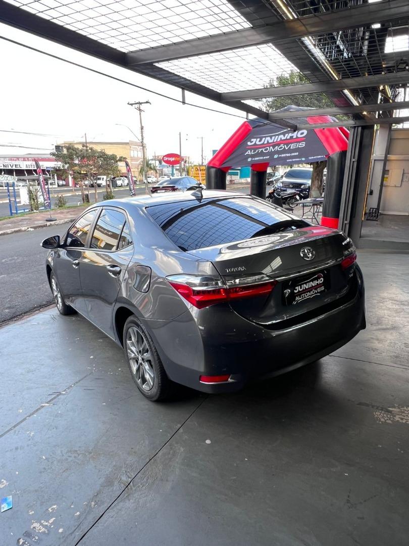 TOYOTA Corolla - Foto