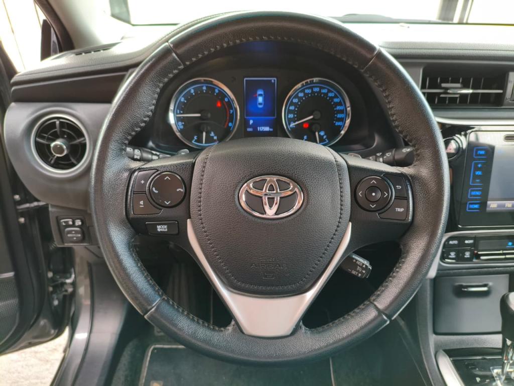 TOYOTA Corolla - Foto