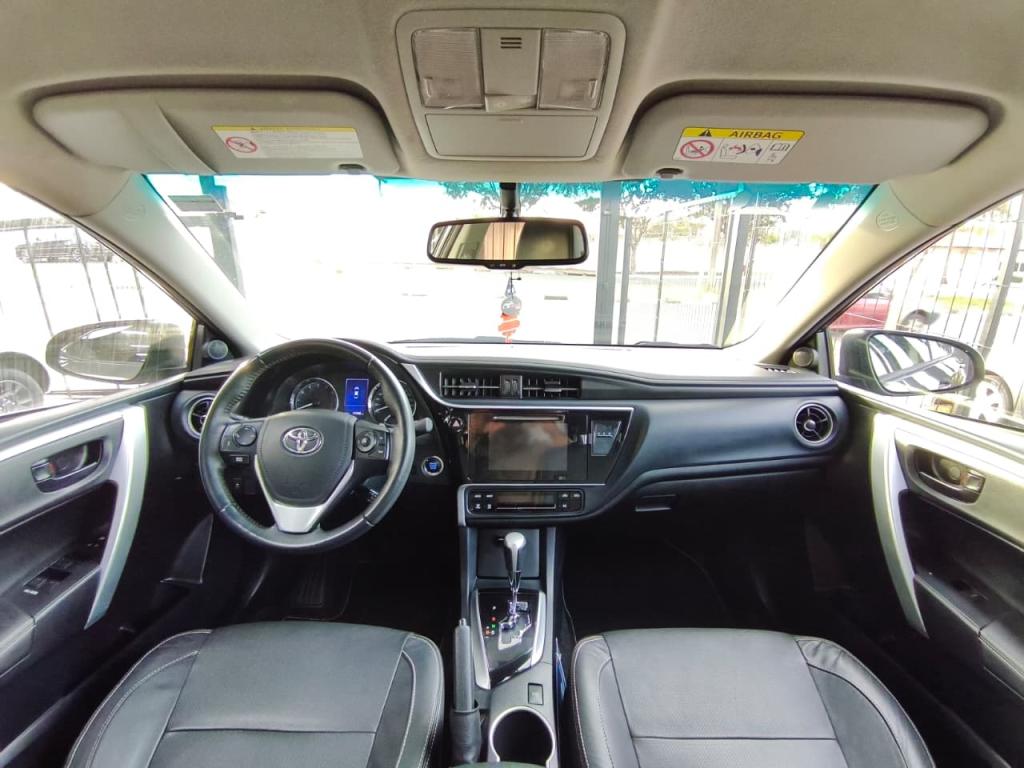 TOYOTA Corolla - Foto