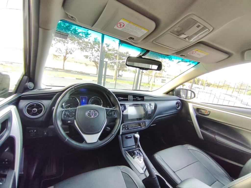 TOYOTA Corolla - Foto