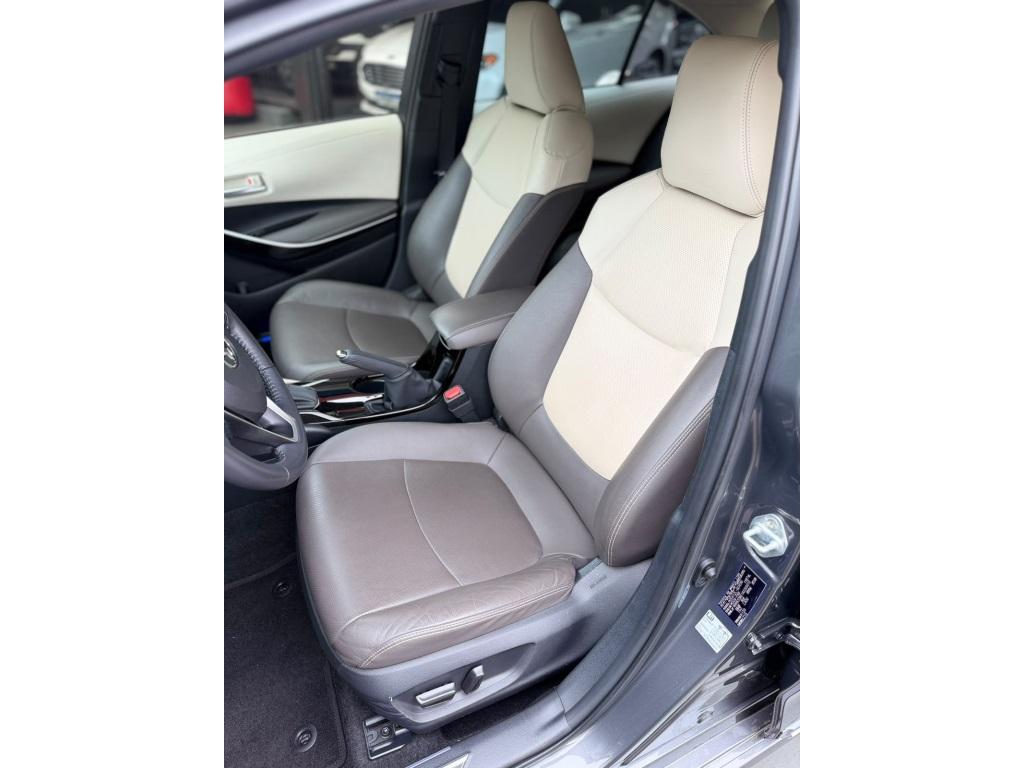 TOYOTA Corolla - Foto
